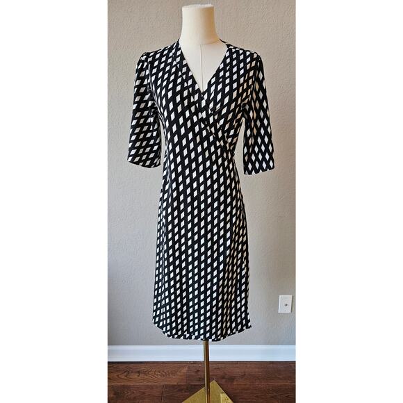 Banana Republic Women's Black White Diamond Print V-Neck Midi Wrap Dress Size 4 - Picture 1 of 6